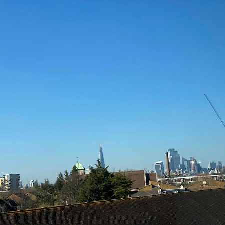 Bright, Spacious, Modern Interior Decor 2 Bedrooms Apartment With Amazing Views Londra Exterior foto