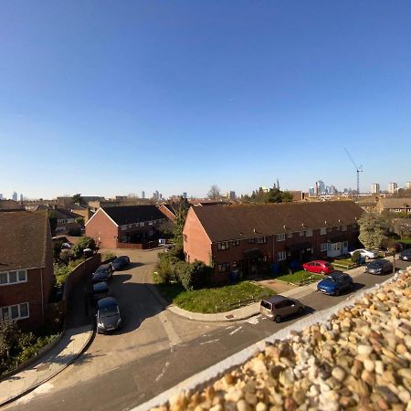 Bright, Spacious, Modern Interior Decor 2 Bedrooms Apartment With Amazing Views Londra Exterior foto