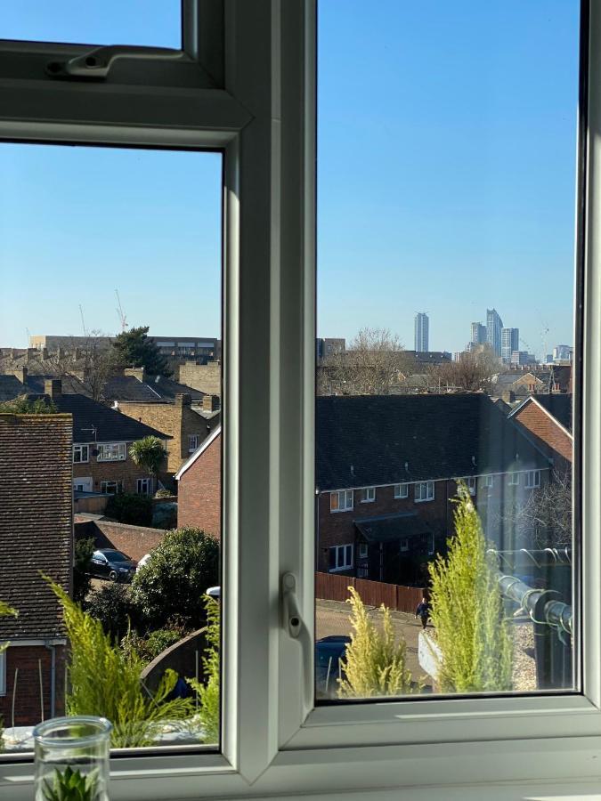 Bright, Spacious, Modern Interior Decor 2 Bedrooms Apartment With Amazing Views Londra Exterior foto