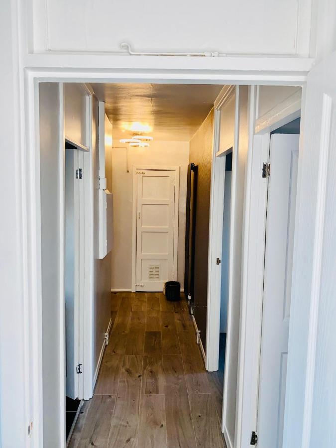 Bright, Spacious, Modern Interior Decor 2 Bedrooms Apartment With Amazing Views Londra Exterior foto