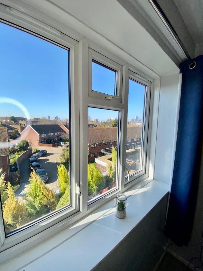 Bright, Spacious, Modern Interior Decor 2 Bedrooms Apartment With Amazing Views Londra Exterior foto
